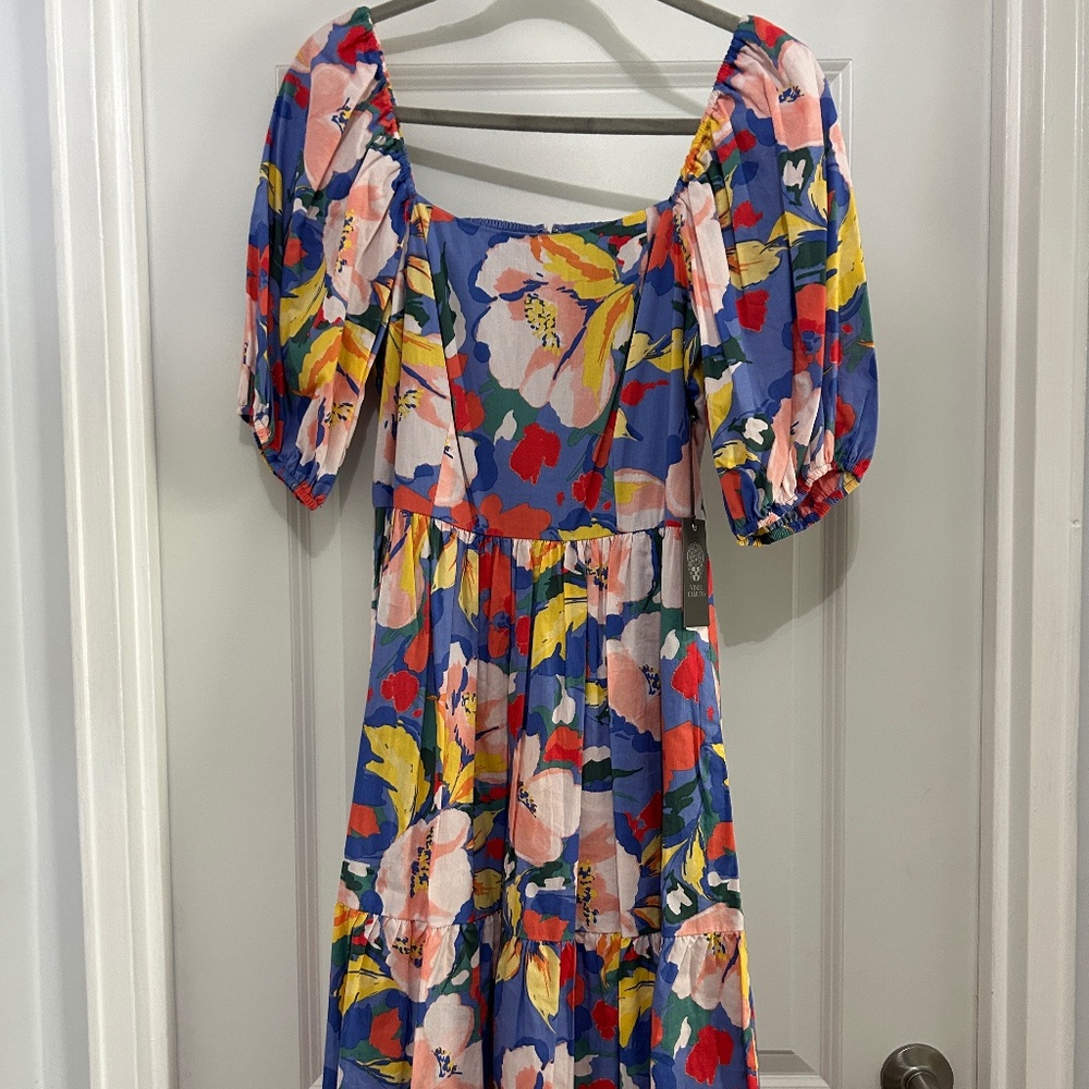 Vince Camuto Floral Midi Dress, Blue backgrd smocked back, Flare skirt, Sz 8 NWT